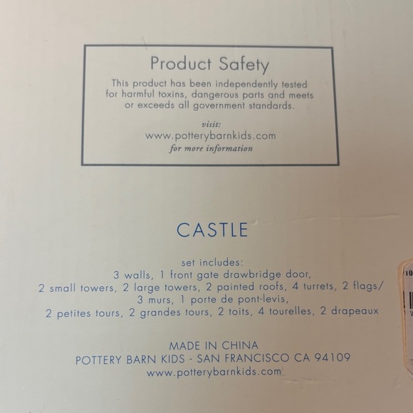 Pottery Barn Kids 16 Wooden Building Blocks Pieces Castle Set - Picture 6 of 12